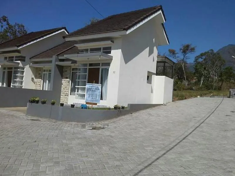 Villa Puncak Garuda-1